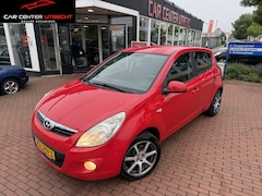 Hyundai i20 - 1.2i Dynamic | airco | Mp3 | 1e eigenaar |