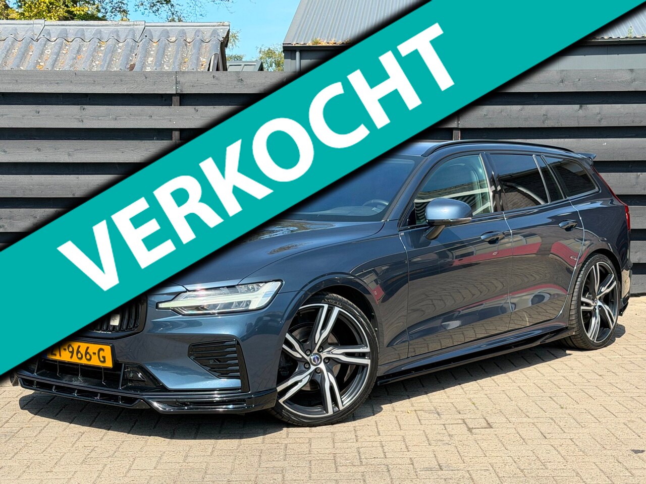 Volvo V60 - 2.0 T4 Polestar I H&K I Blind Spot I Leder I 360° - AutoWereld.nl