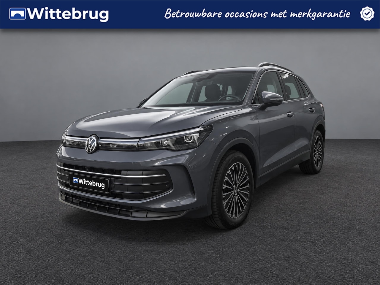 Volkswagen Tiguan - 1.5 eTSI DSG Life Edition / Panorama dak / 360 Camera / Stoelverwarming voor / 18'' LMV - AutoWereld.nl