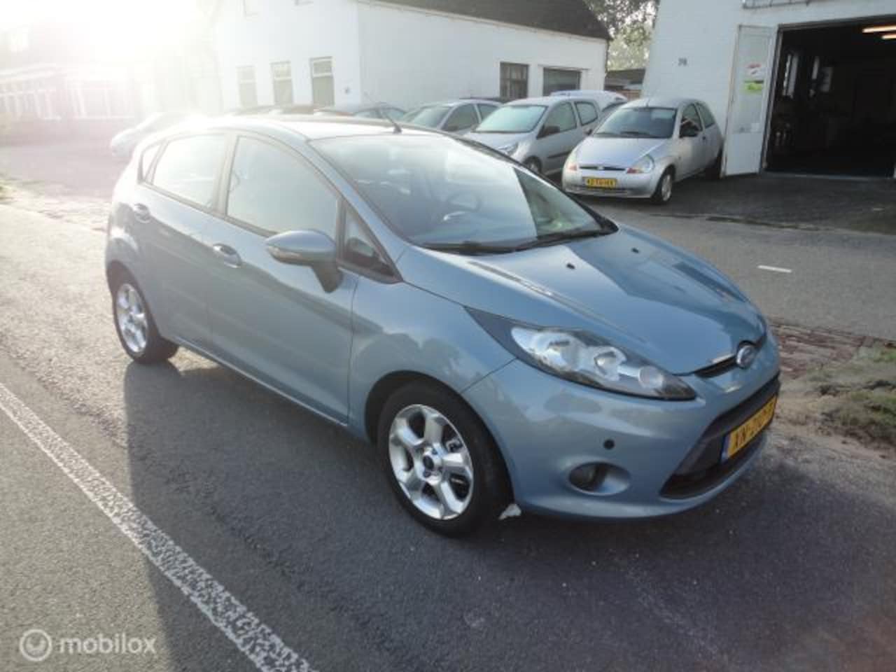Ford Fiesta - 1.25 Ghia nwe apk - AutoWereld.nl