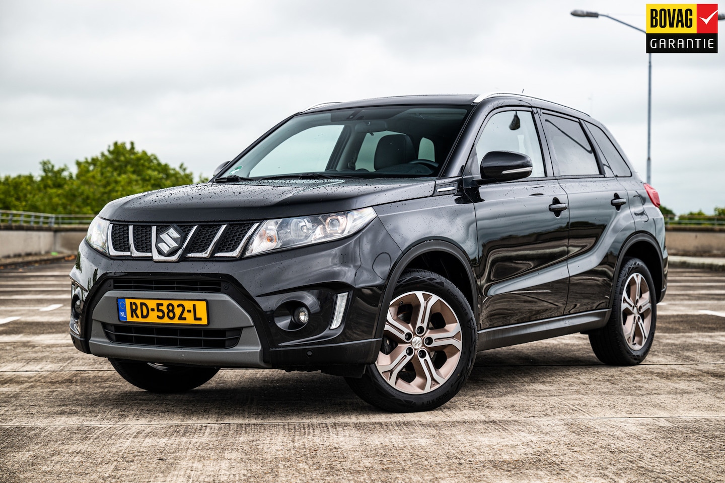 Suzuki Vitara - 1.6 Experience | Airco/Clima | Cruise Control | Camera | Trekhaak | Panoramdak | - AutoWereld.nl