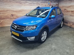 Dacia Sandero Stepway - 0.9 Tce 90pk Lauréate Trekhaak 1e eign I.Z.G.S