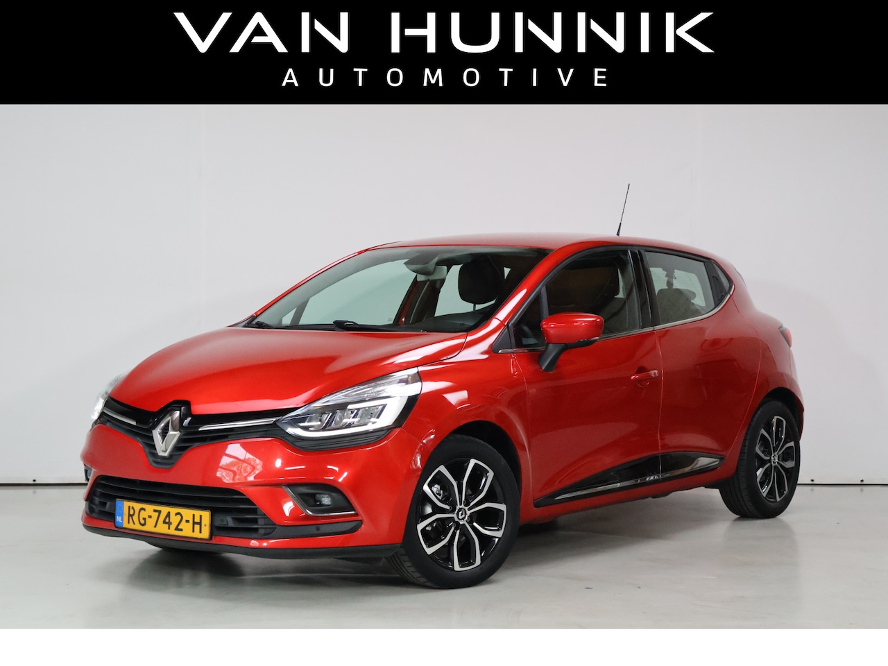 Renault Clio - 0.9 TCe Intens | Camera | Dab | Cruise | Clima | Dealer Onderhouden - AutoWereld.nl