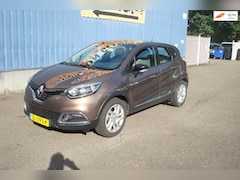 Renault Captur - 0.9 TCe Expression, Afneembare trekhaak, Navigatie