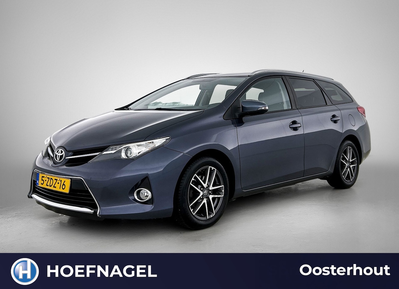 Toyota Auris Touring Sports - 1.3 Comfort | Cruise Control | Stoelverwarming | Navigatie | Camera | Trekhaak | NAP - AutoWereld.nl