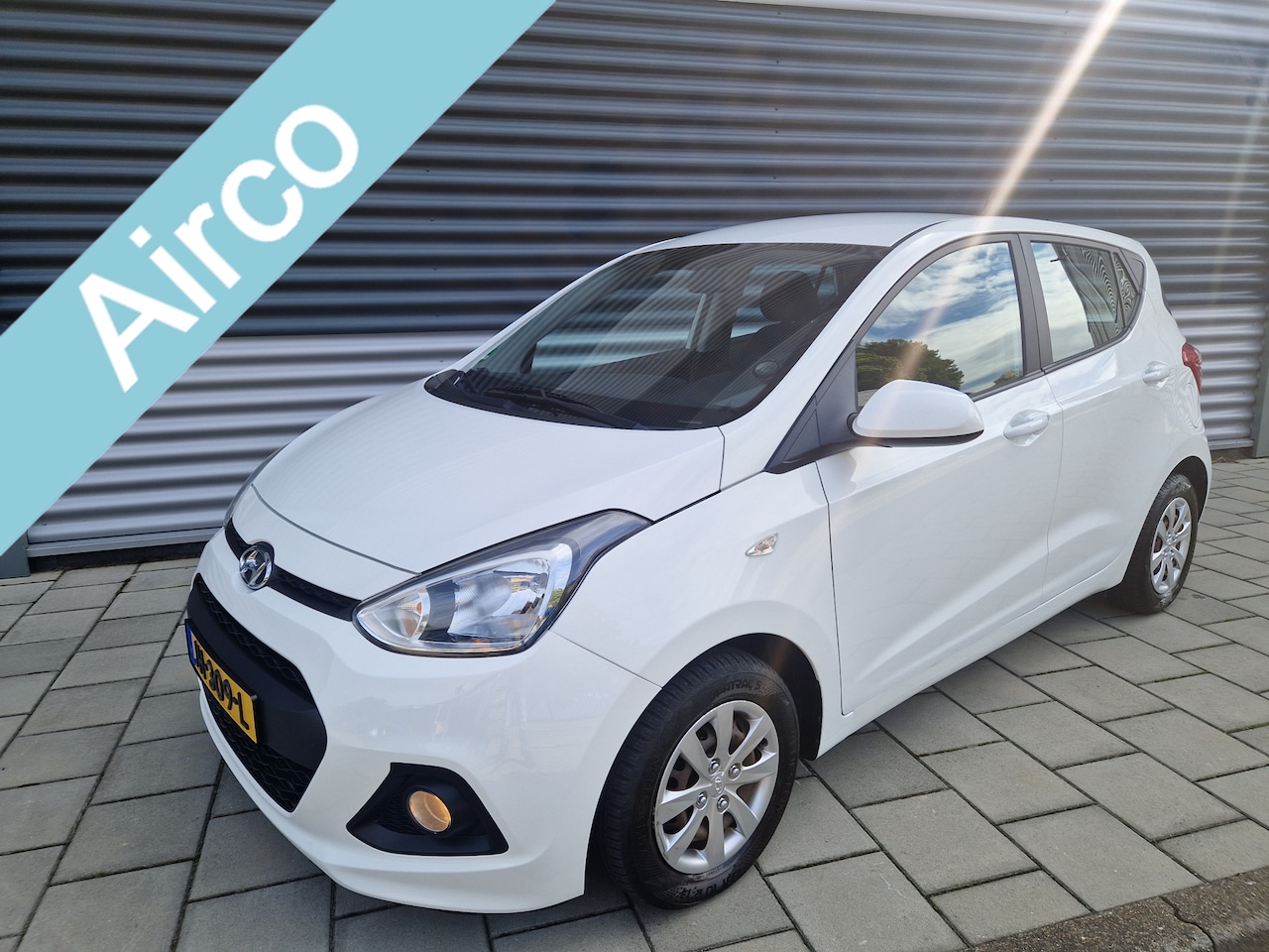 Hyundai i10 - 1.0i i-Motion Comfort 1.0i i-Motion Comfort, Climatronic, Cruis control, NAP, nieuwstaat - AutoWereld.nl