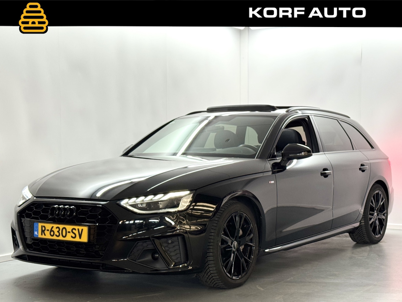 Audi A4 Avant - 40 TFSI S edition / Pano / Matrix / Trekhaak / Keyless - AutoWereld.nl