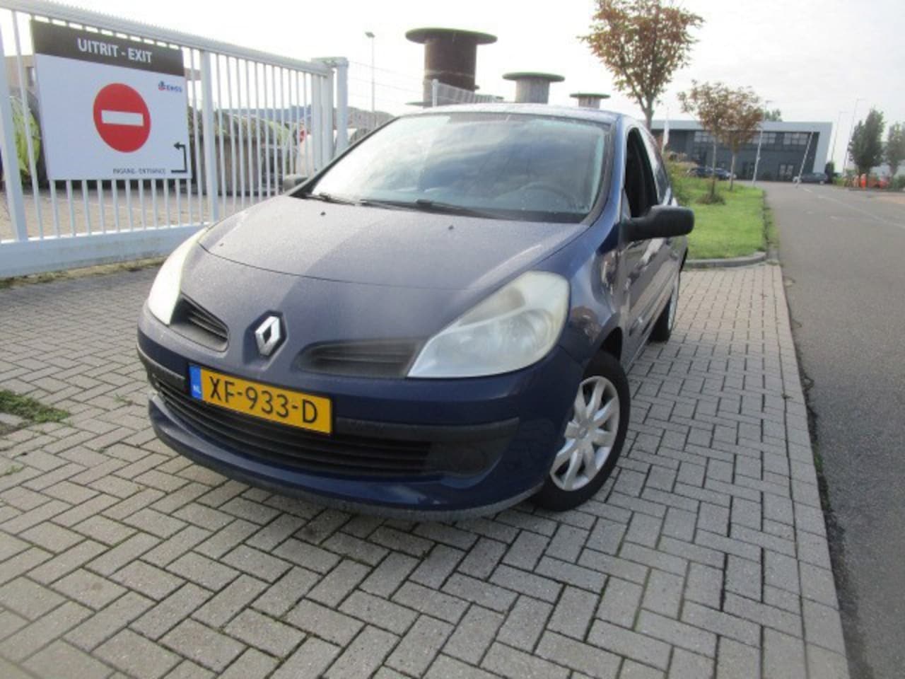 Renault Clio - 1.2-16V Authentique 1.2-16V Authentique - AutoWereld.nl