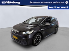 Volkswagen ID.3 - First Plus 58 kWh 204pk / Navigatie / Matrix LED / LM 19 inch / Camera Parkeersensoren / A