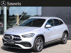 Mercedes-Benz GLA-Klasse - 250 e AMG Line l Stoelverwarming l Achteruitrij camera l Ambiente lichtpakket