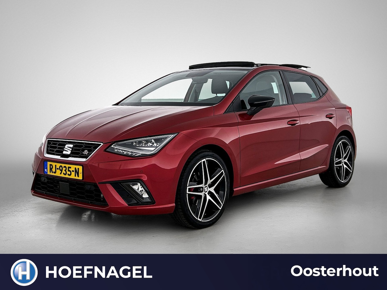 SEAT Ibiza - 1.0 TSI FR Business Intense | Adaptive Cruise | CarPlay | Camera | Panoramadak | Beats Aud - AutoWereld.nl