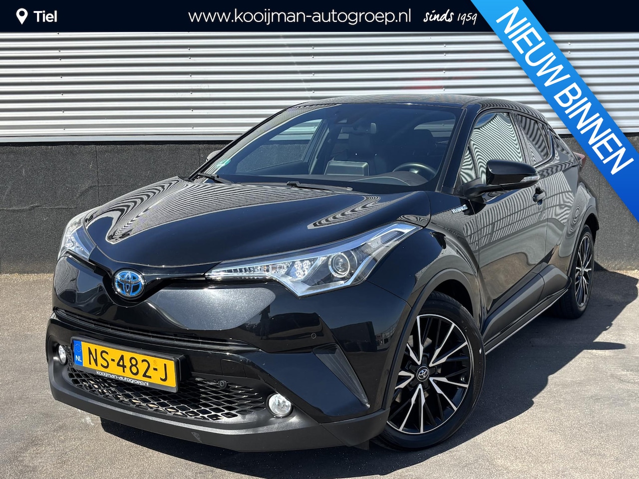 Toyota C-HR - 1.8 Hybrid Executive Automaat Stoelverwarming, Nieuw geleverd, Dealeronderhouden, Navigati - AutoWereld.nl