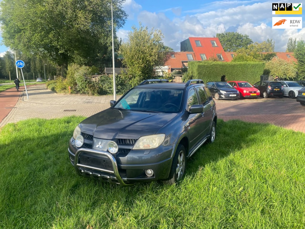 Mitsubishi Outlander Sport - 2.4 Invite Scott 4WD 2.4 Invite Scott 4WD - AutoWereld.nl