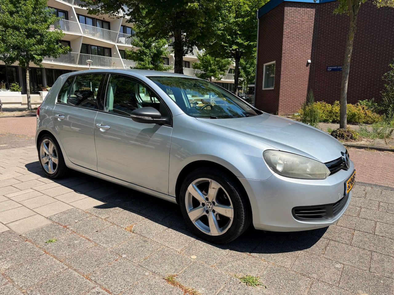 Volkswagen Golf - 1.2 TSI Trendline 5drs Airco Parking - AutoWereld.nl