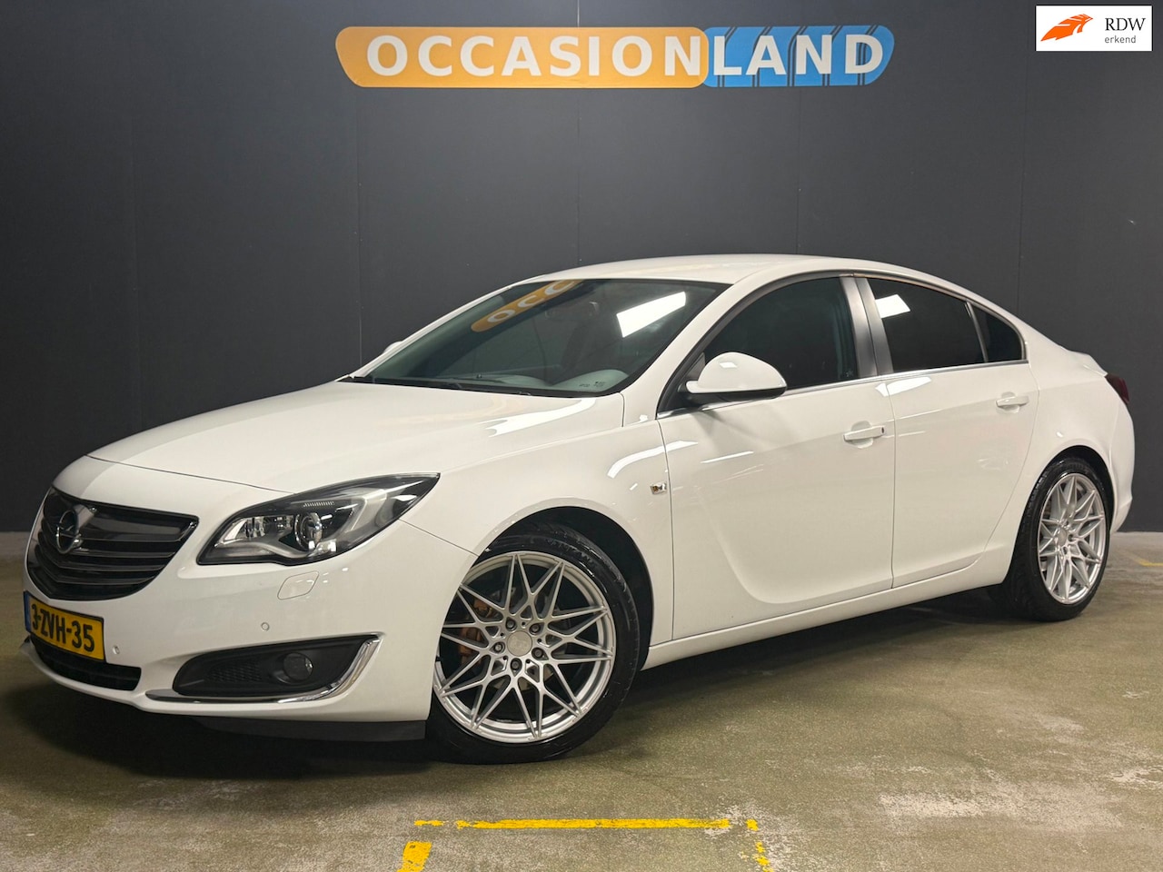 Opel Insignia - 1.6 T Edition AUT|XENON|LEDER|STUURW+STOELVW| - AutoWereld.nl