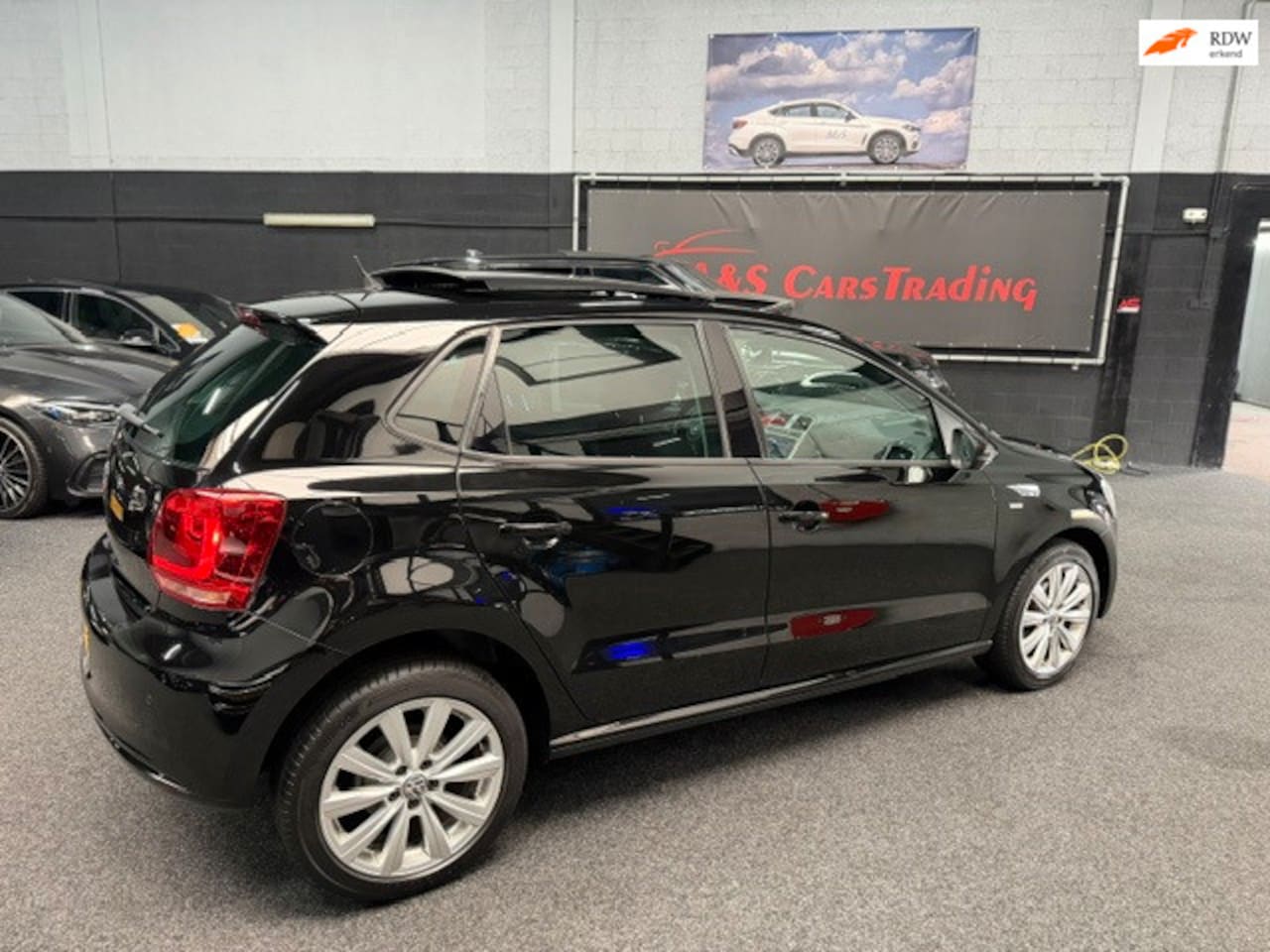 Volkswagen Polo - 1.2 /Pano/PDC - AutoWereld.nl