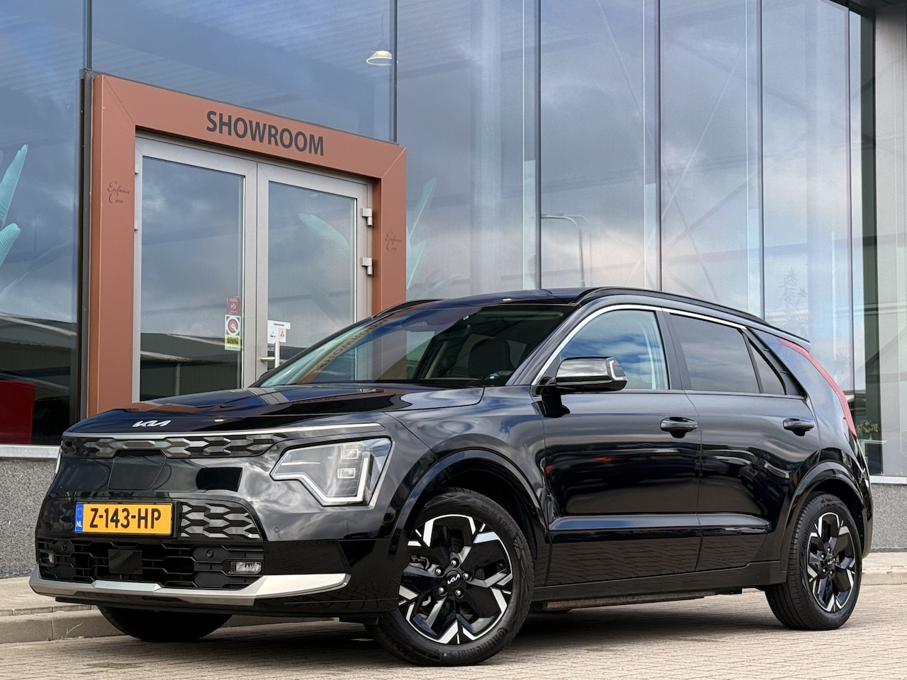 Kia Niro EV - ExecutiveLine 64.8kWh | Schuifdak | Warmtepomp - AutoWereld.nl