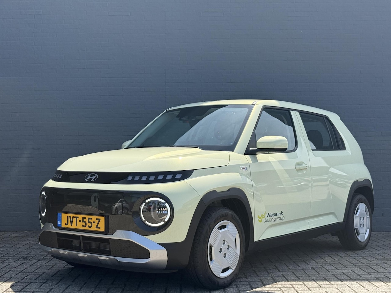 Hyundai Inster - E-Motion 49 kWh | DEMO | Navigatie | Adaptive Cruise Control | Climate Control - AutoWereld.nl