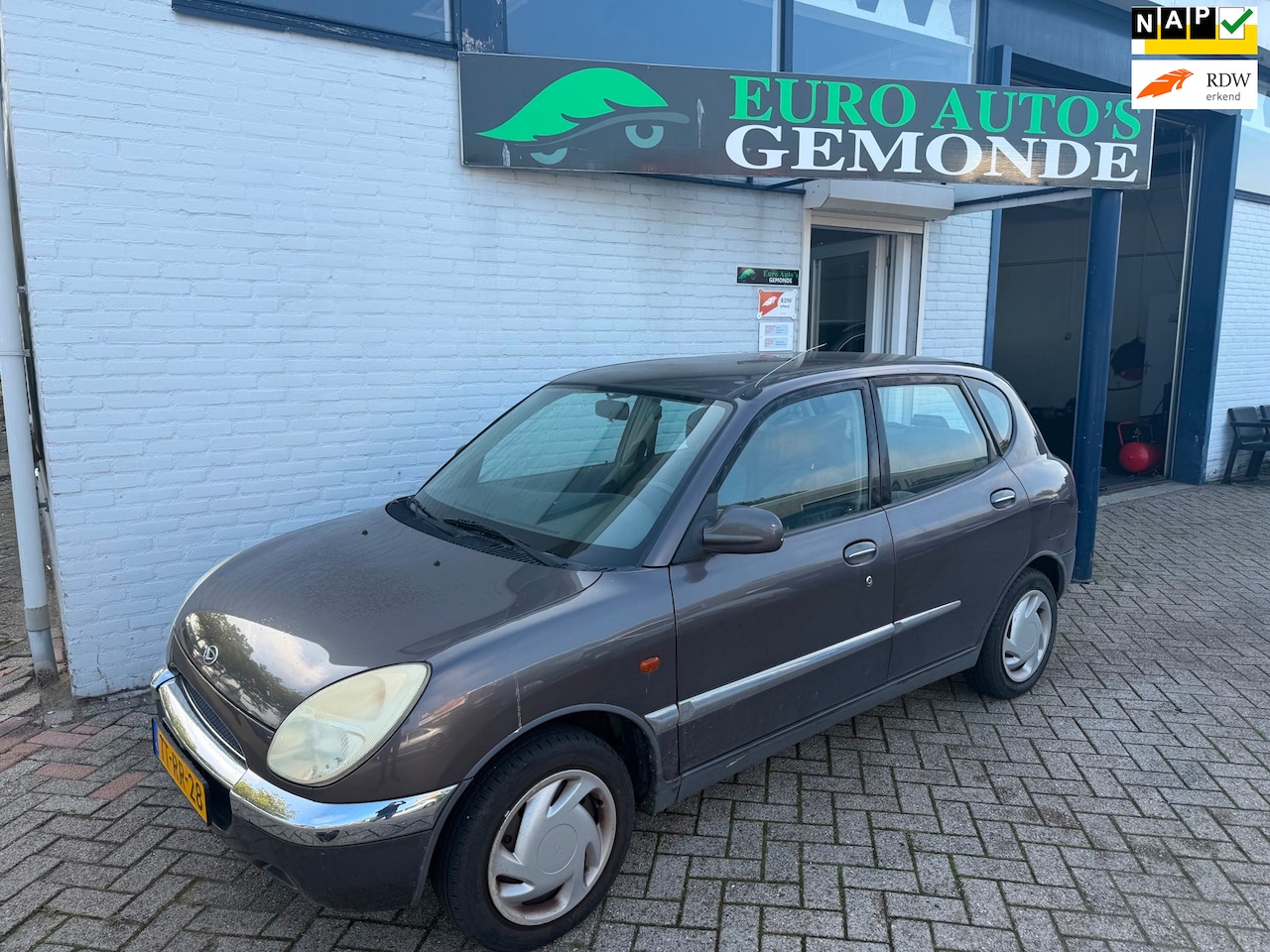 Daihatsu Sirion - 1.0-12V RTi AUTOMAAT JAAR APK - AutoWereld.nl