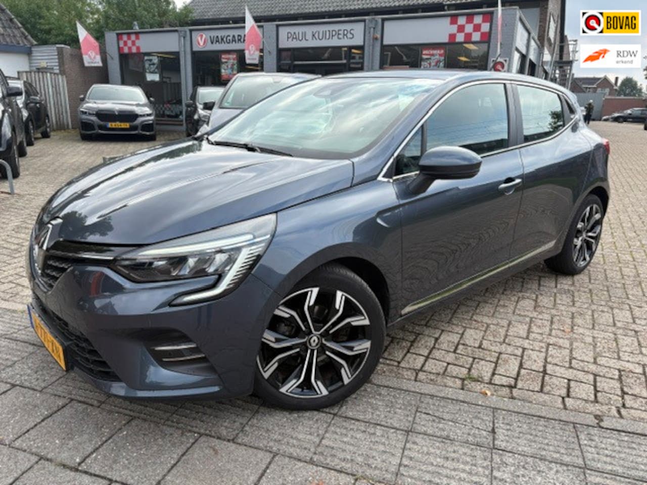 Renault Clio - 1.0 TCe Intens *navi - 17" - camera - Apple/AndroidCarPlay - pdc v/a* - AutoWereld.nl