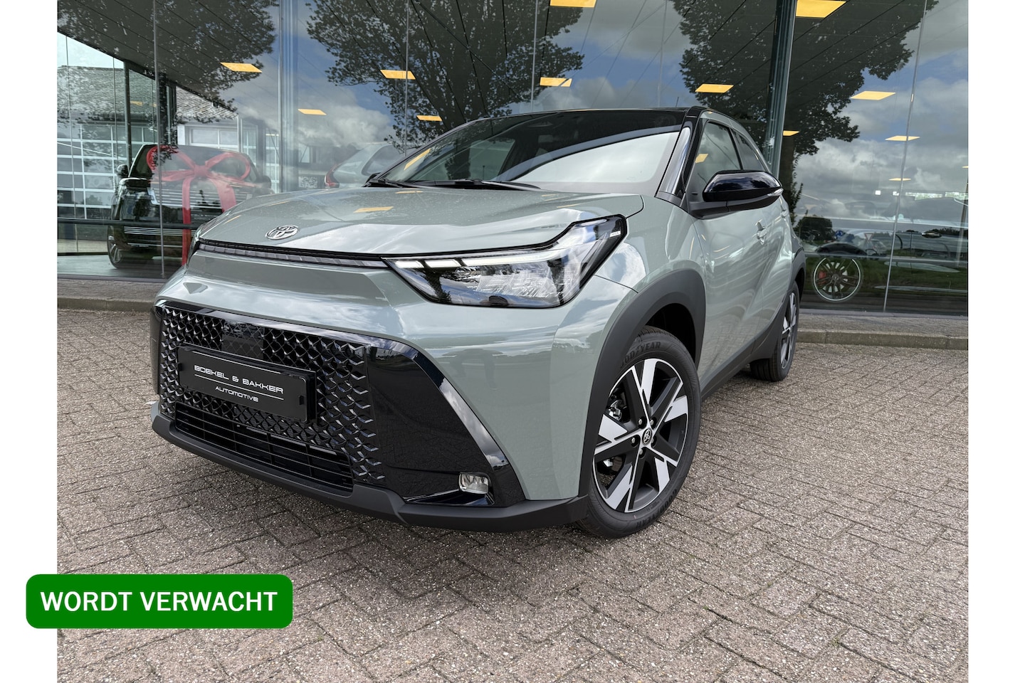 Toyota Aygo X - Hybrid 115 pulse Automaat ** Stoelverwarming ** Camera ** Carplay ** Keyless - AutoWereld.nl