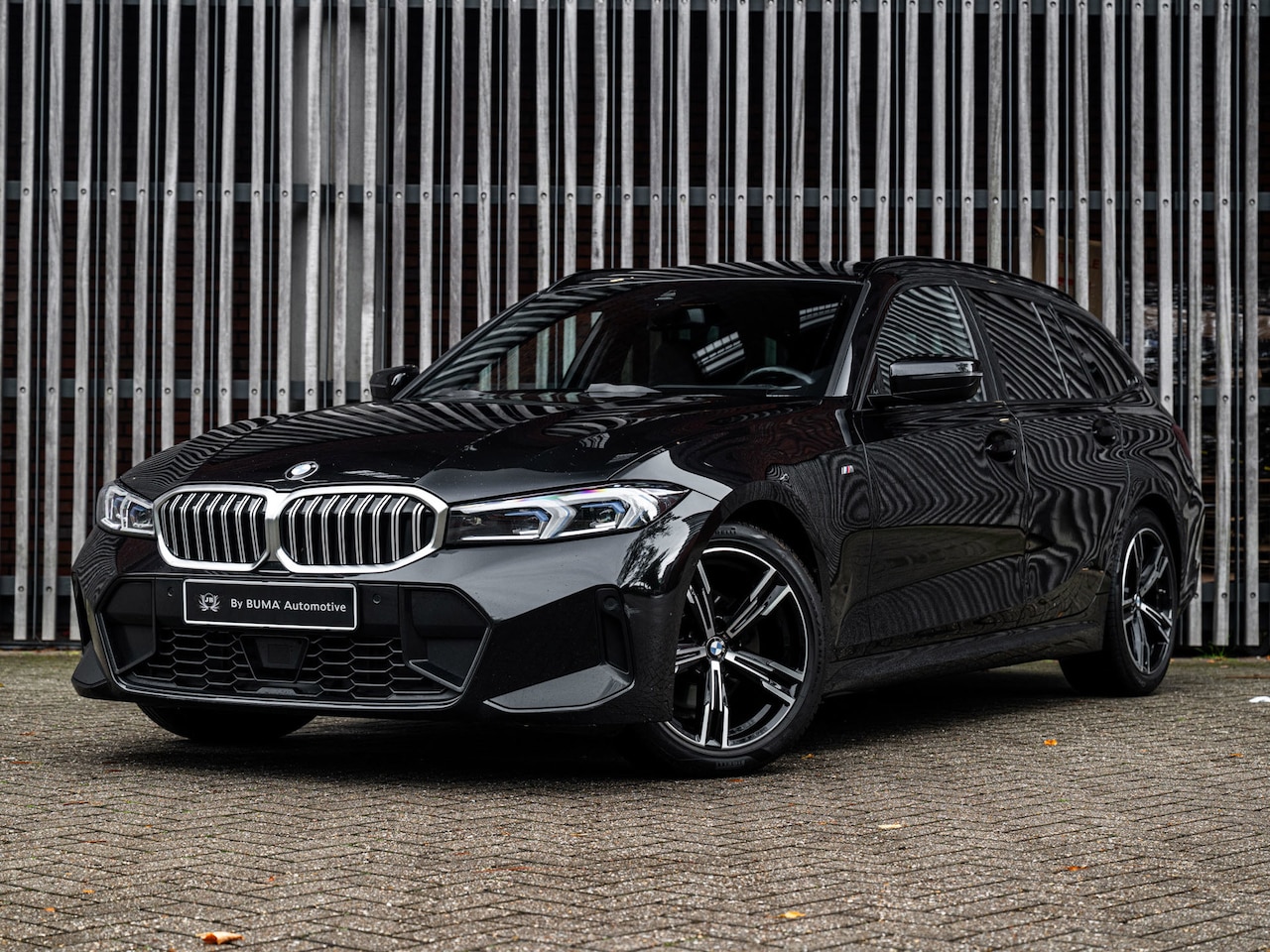 BMW 3-serie Touring - 320d 190pk AUT. M-Sport |BTW|Keyless|HUD|ACC|LED|LaneAssist|DAB+|Camera|Leder/Alcantara|18 - AutoWereld.nl
