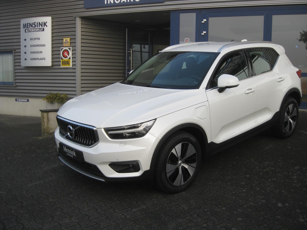 Volvo XC40 - T4 Twin Engine 211pk Geartronic Inscription Expression - AutoWereld.nl