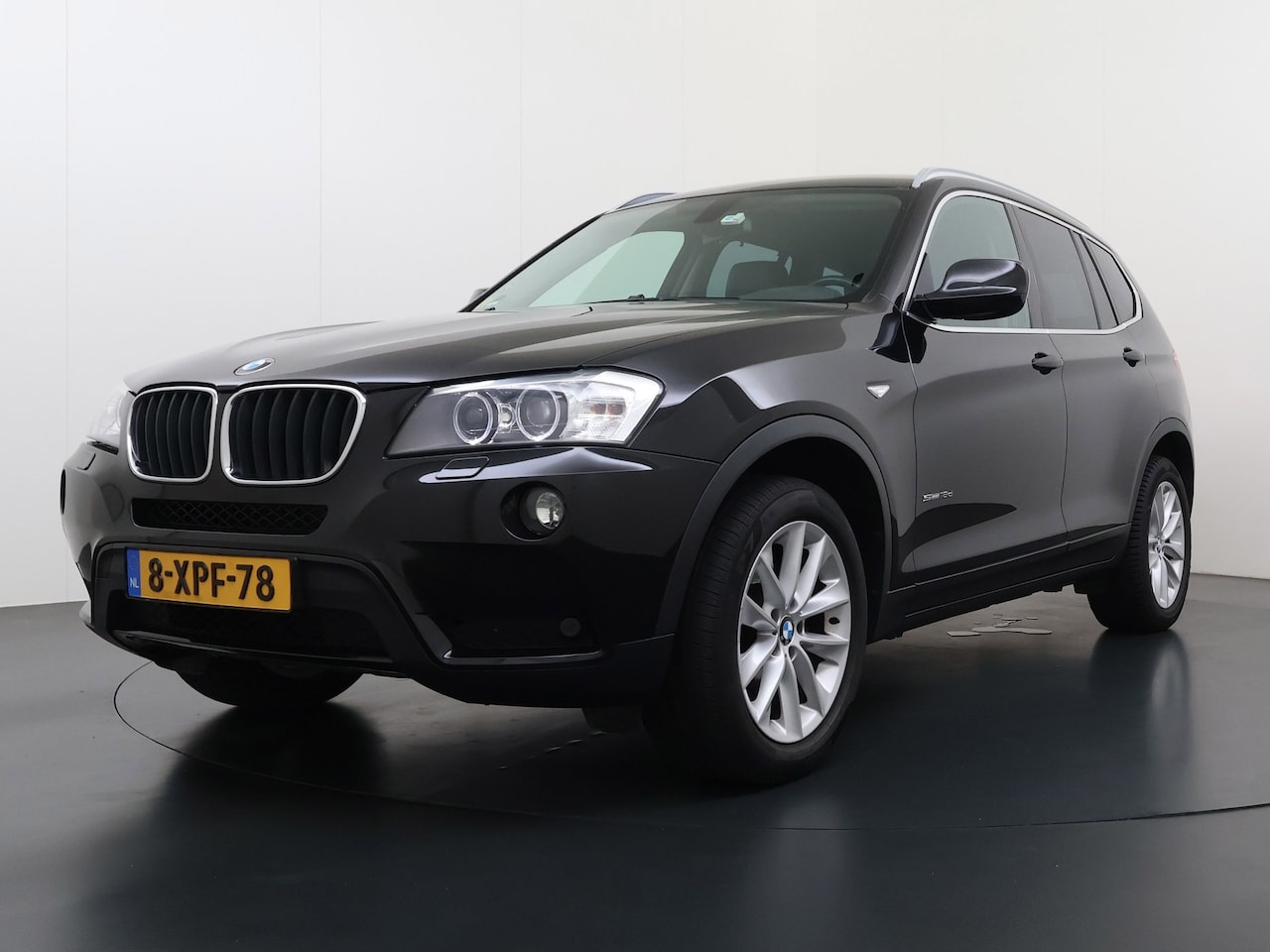 BMW X3 - SDrive18d ECC LMV NAVi LEER TREKH KETTINGSET VV - AutoWereld.nl