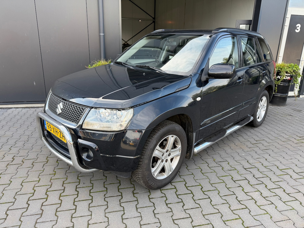Suzuki Grand Vitara - 2.0-16V Exclusive 4 X 4 - AutoWereld.nl