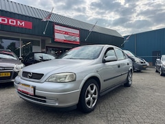 Opel Astra - 1.6 Edition. AUTOMAAT, airco, trekhaak en meer