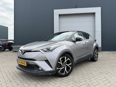 Toyota C-HR - 1.8 Hybrid Bi-Tone Plus Limited Automaat 122pk | Dodehoekdetectie | LED-koplampen | Park A