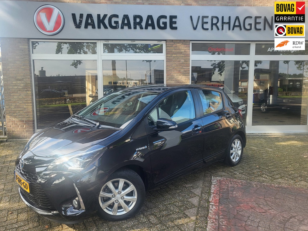 Toyota Yaris - 1.5 Hybrid Design Sport 1.5 Hybrid Design Sport - AutoWereld.nl