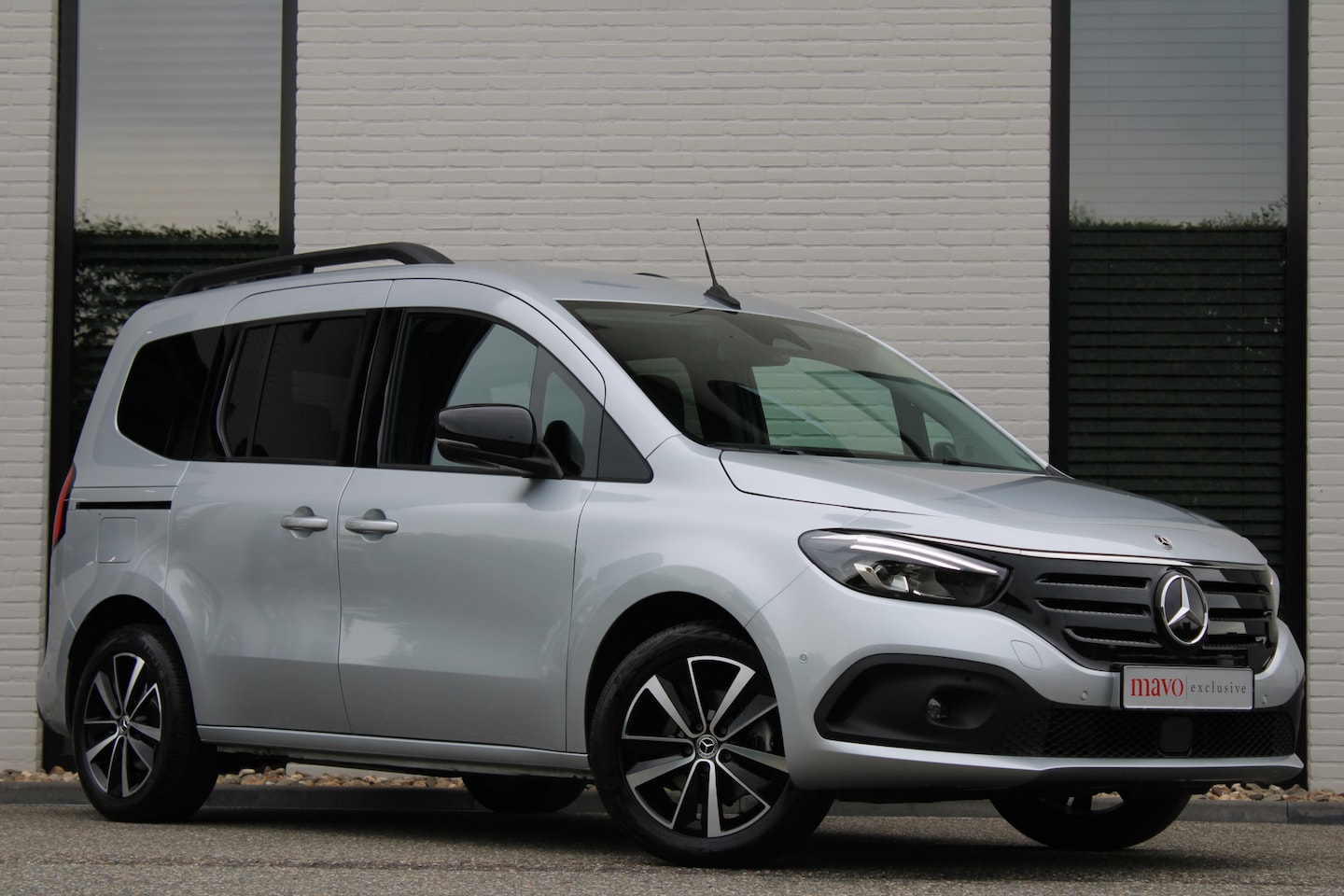 Mercedes-Benz EQT Tourer - 200 Aut / Exclusive / Leer / Stoelverw / 360 Camera / Vol Opties / NIEUWSTAAT - AutoWereld.nl
