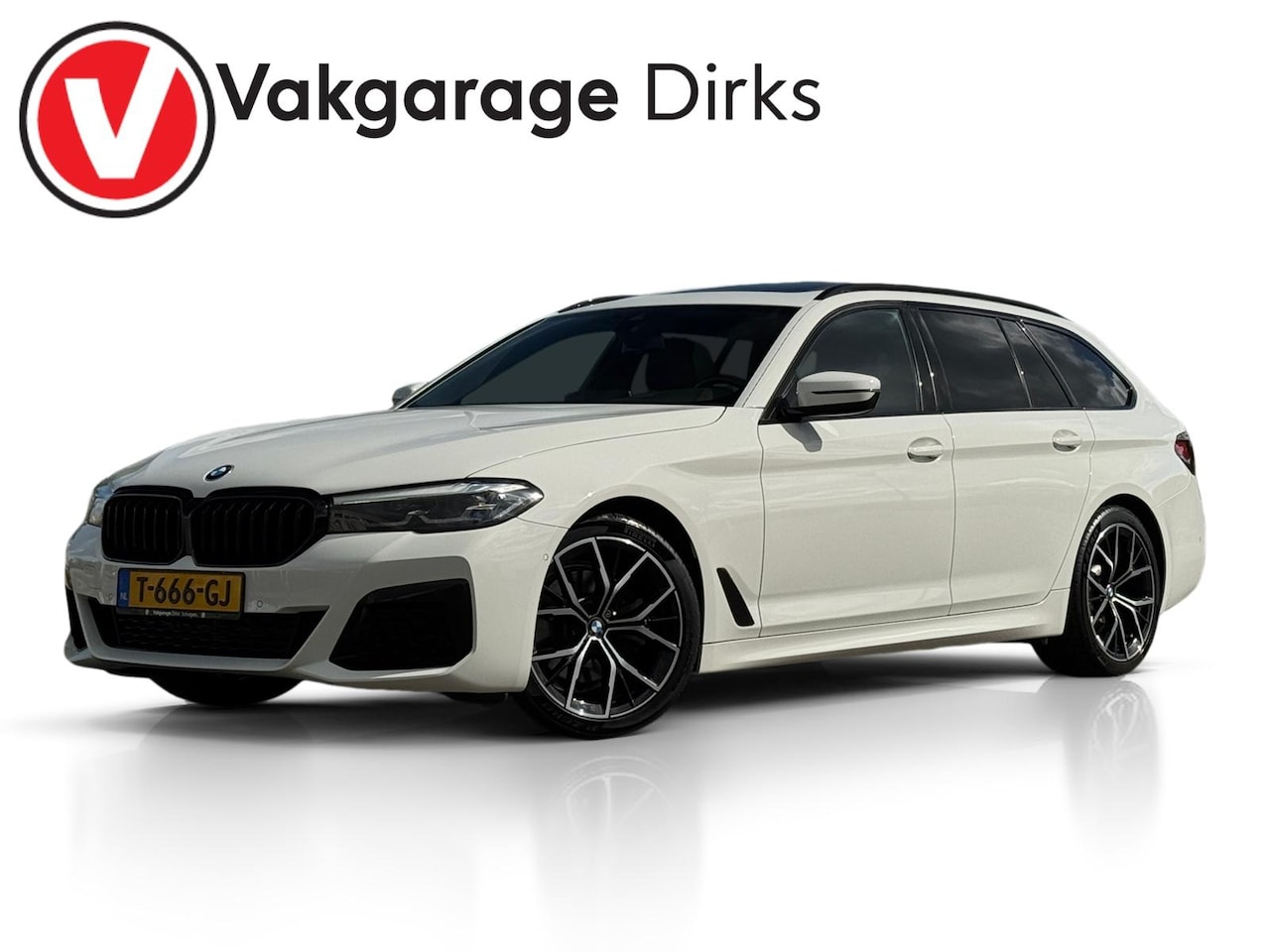BMW 5-serie Touring - 520i M-sport ✅ Pano ✅ Trekhaak ✅ Leder - AutoWereld.nl