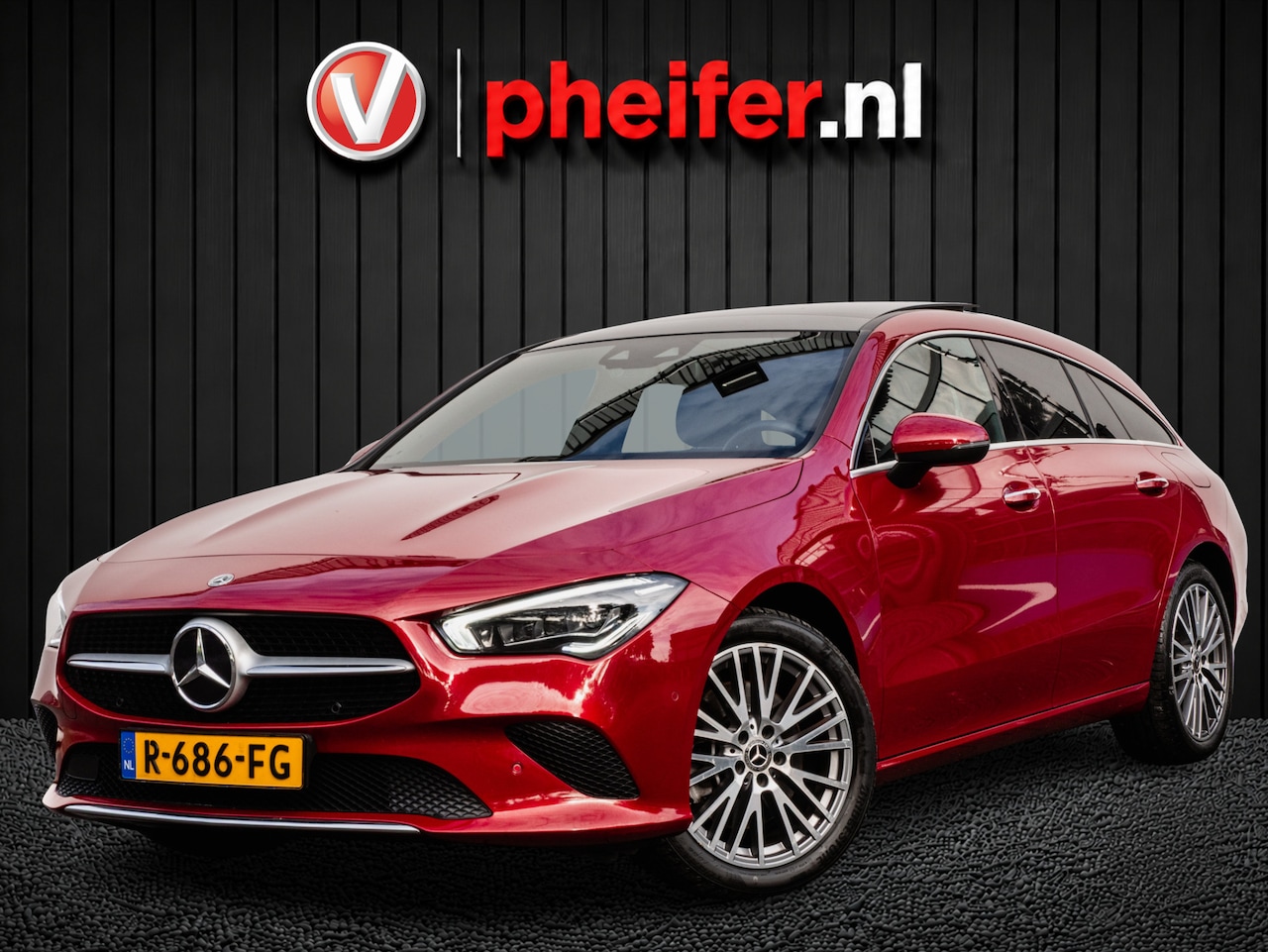 Mercedes-Benz CLA-klasse Shooting Brake - 250 e Business Solution Luxury Panoramadak/ Leer/ Sportstoelen/ Elektr. achterklep/ Camera - AutoWereld.nl