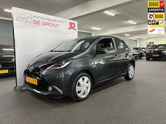Toyota Aygo - 1.0 VVT-i x-play/ NL auto/ Achteruitrijcamera/ 5 deurs