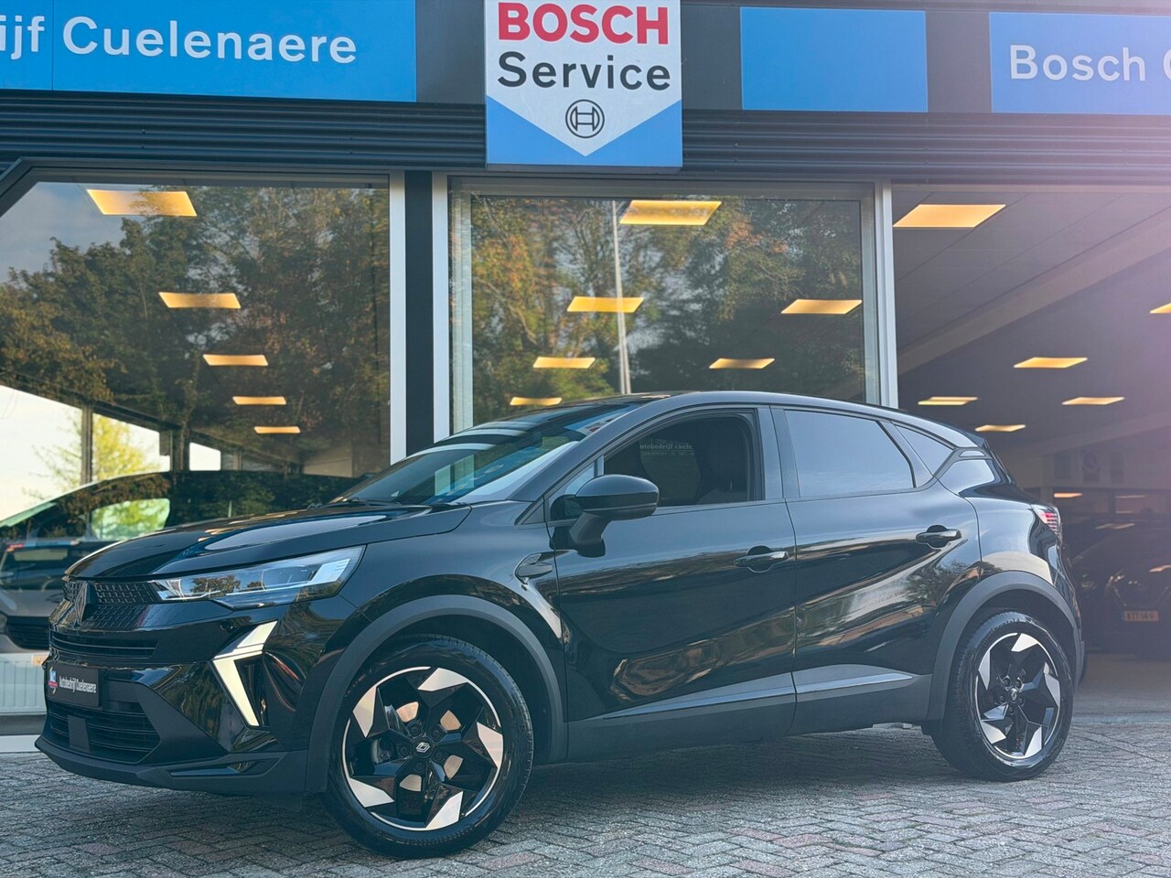 Renault Captur - TCe 90 Techno CarPlay / Camera / Parkeersensoren - AutoWereld.nl
