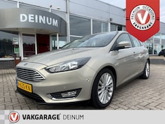 Ford Focus - 1.0 EcoBoost Titanium Business Nieuwstaat.. Leder comf.intr, Navigatie, Camera, Climate co