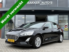 Ford Focus - 1.0 EcoBoost Titanium Business ✅ Automaat ✅ CarPlay/ Android Auto ✅ Trekhaak ✅