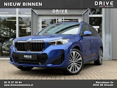 BMW X1 - xDrive30e 326PK M-Sport |Full Option|Pano|H/K|DrivingAssProf|Innovation|20"|Trekhaak