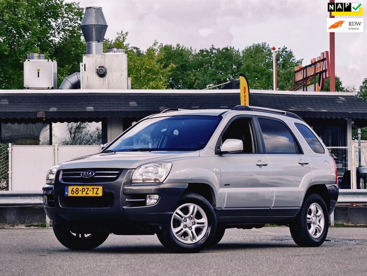 Kia Sportage - 2.0 CVVT Adventure 4WD | TREKHAAK | 1.600 KG TREKGEWICHT | NIEUWE APK | NAP - AutoWereld.nl