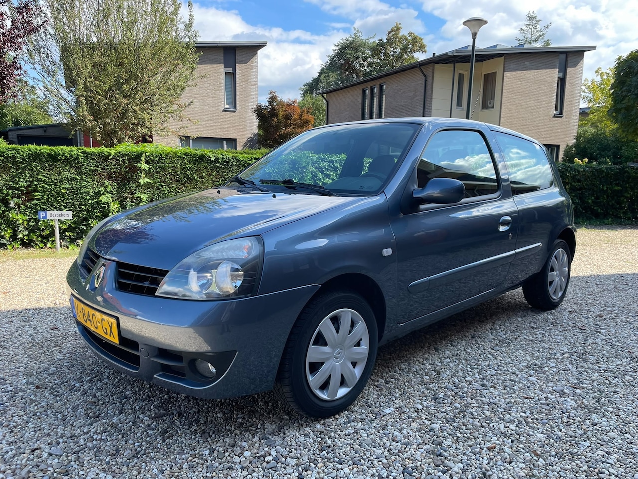 Renault Clio - 1.2 Campus Accès 1.2 Campus Accès - AutoWereld.nl