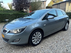 Opel Astra - 1.6 Cosmo