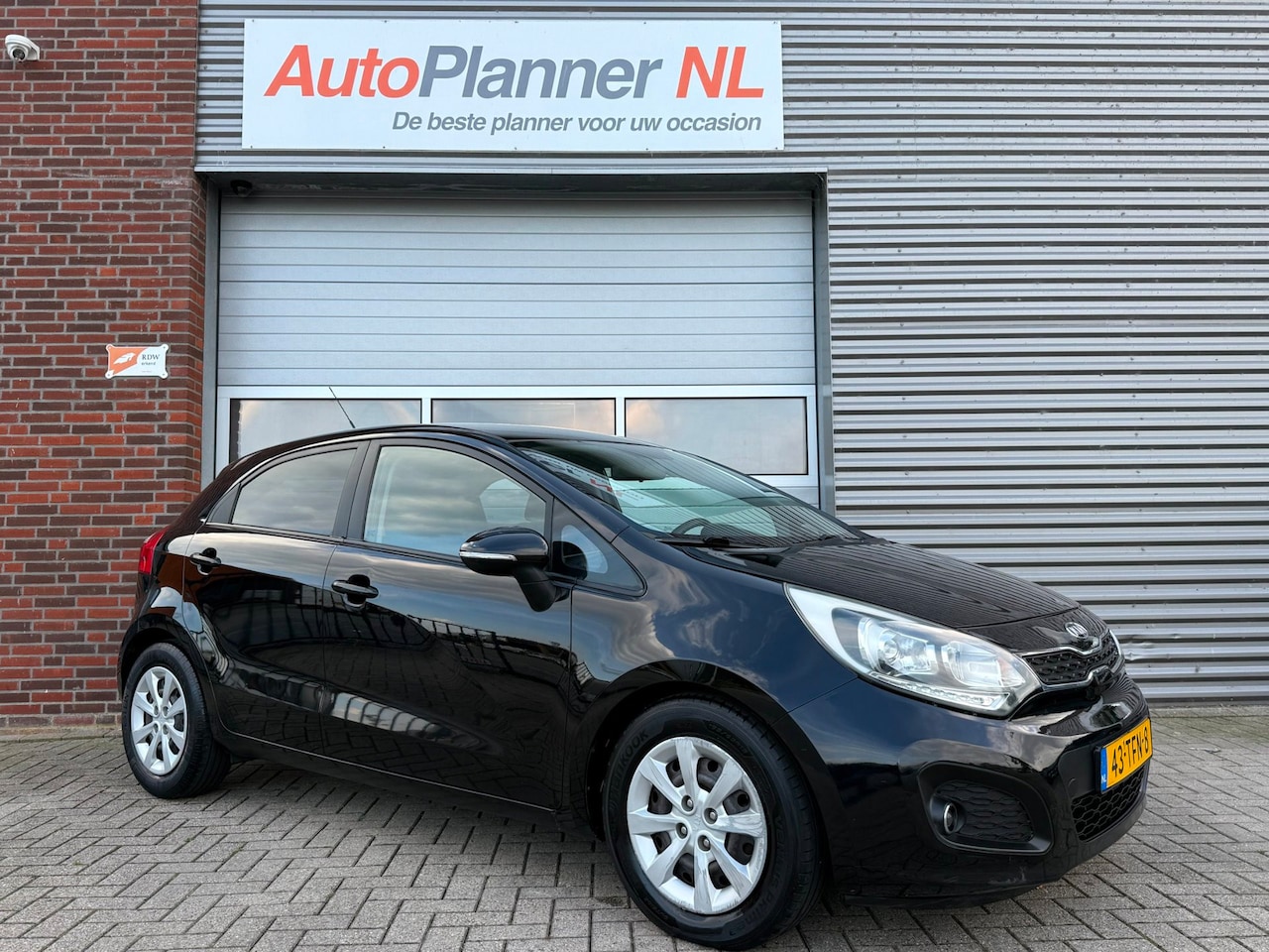 Kia Rio - 1.2 CVVT Plus Pack! 5-Deurs! Airco! - AutoWereld.nl