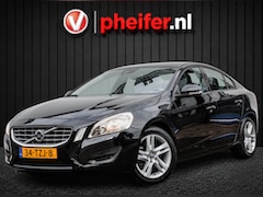Volvo S60 - 1.6 T3 150pk Kinetic Trekhaak/ Cruise control/ Full map navigatie/ Tel. bluetooth/ Pdc