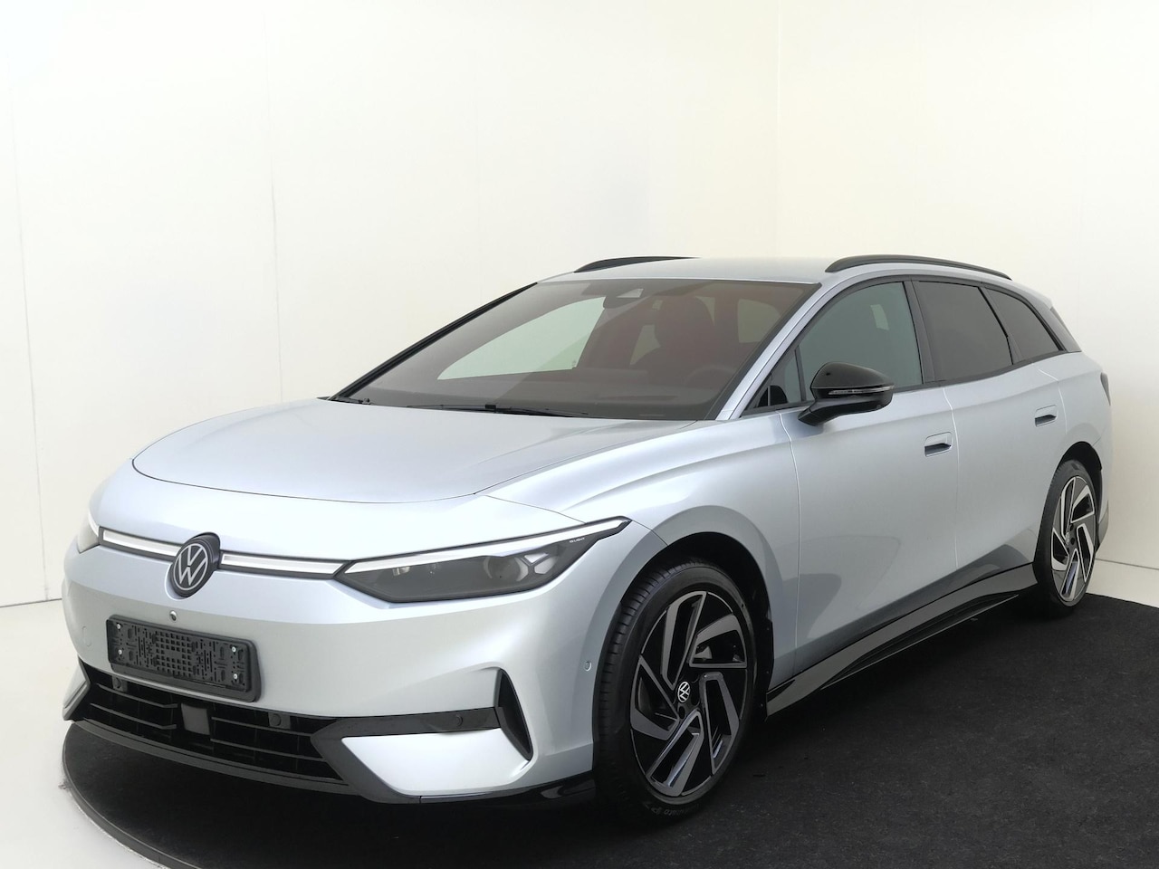 Volkswagen ID.7 Tourer - Pro Business 77 kWh Pro Business 77 kWh - AutoWereld.nl