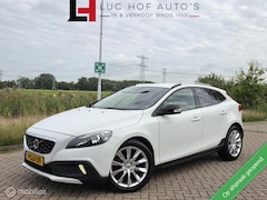 Volvo V40 Cross Country - 1.6 D2 Kinetic APK 10-2027