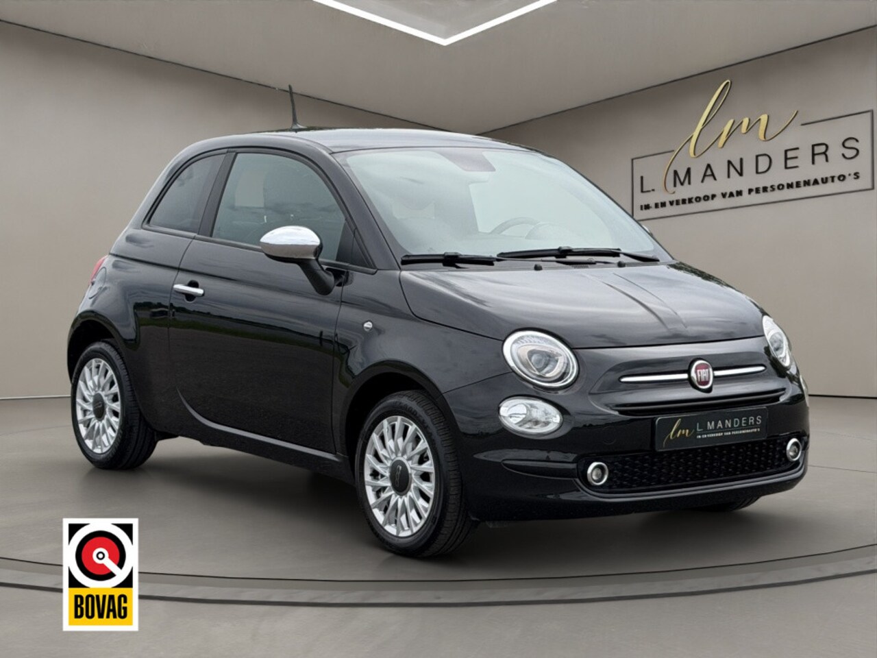 Fiat 500 - 1.0 Hybrid Dolcevita 2023 Zwart | Apple CarPlay | Airco - AutoWereld.nl