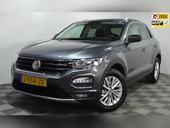 Volkswagen T-Roc - 1.5 TSI Style Business / Carplay / Adap. cruise / Pdc / NL auto / 1 eigenaar