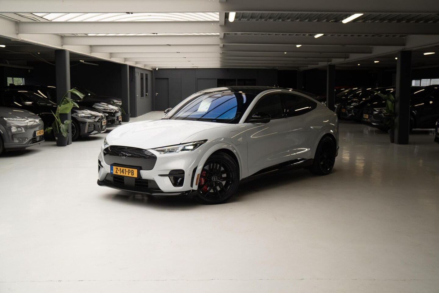 Ford Mustang Mach-E - GT Extended AWD 98 kWh | SOH 98% | Leder - AutoWereld.nl